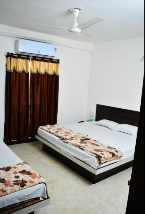 Hotel Bholenath Удджайн Екстер'єр фото